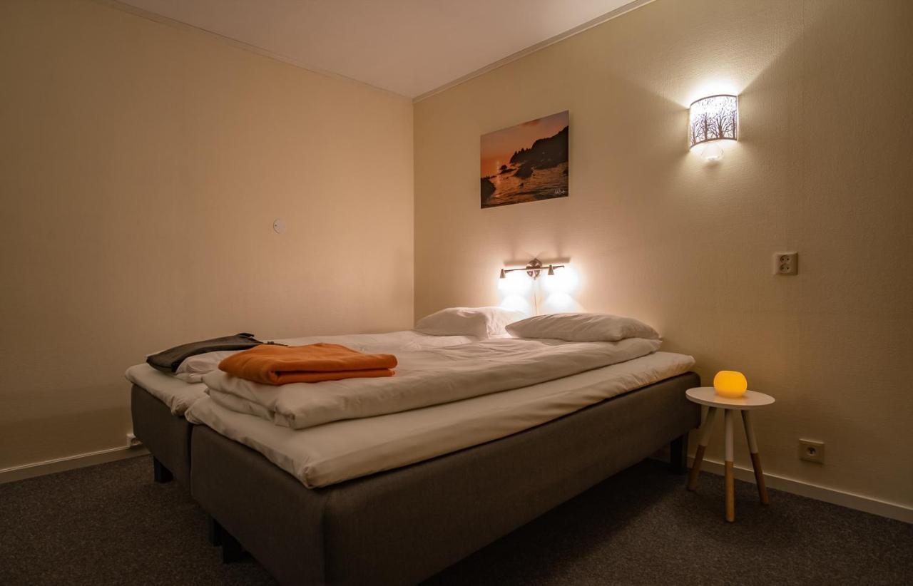 Skagi Bed & Lodge Skaland エクステリア 写真
